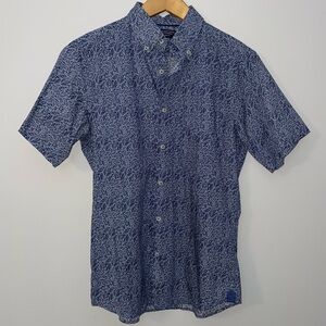 Roundtree & Yorke Button Down Shirt Men's Medium Short Sleeve Blue
